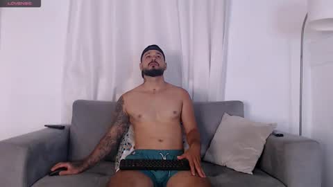 Snapshot of eric_evans1 chatting on 23, 10, 2025 Eric Evans online show from 23, 10, 2025