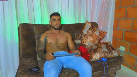 Brayan online show from 4, 12, 2024