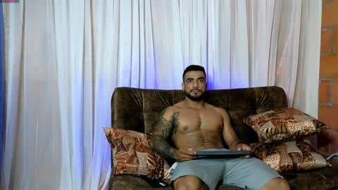 Brayan online show from 8, 12, 2024