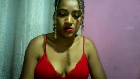 erica0586 online show from 11, 3, 2025