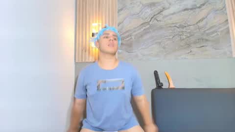 Snapshot of erick_craig chatting on 12, 2, 2026 Erick online show from 12, 2, 2026