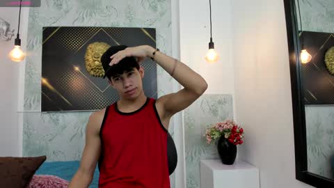 Snapshot of erick_zhimerman chatting on 18, 1, 2025   online show from 18, 1, 2025