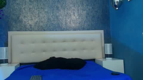 Snapshot of erick_zhimerman chatting on 13, 9, 2025   online show from 13, 9, 2025