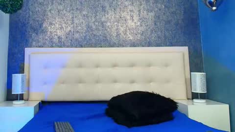 Snapshot of erick_zhimerman chatting on 24, 9, 2025   online show from 24, 9, 2025