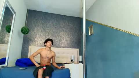 Snapshot of erick_zhimerman chatting on 13, 10, 2025   online show from 13, 10, 2025