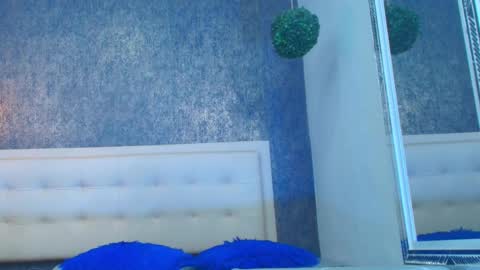 Snapshot of erick_zhimerman chatting on 22, 10, 2025   online show from 22, 10, 2025