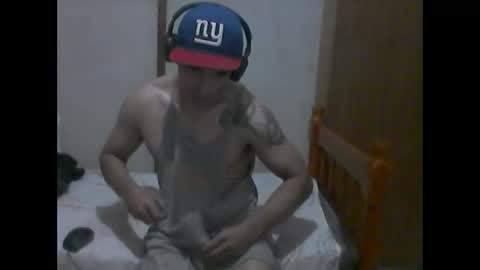 Snapshot of erickfitnes chatting on 11, 9, 2025 Masturbation online show from 11, 9, 2025