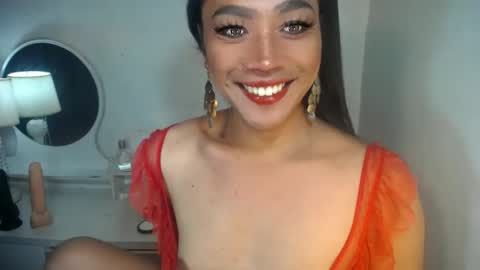 Snapshot of erika_madrigal chatting on 21, 9, 2025 erika_madrigal online show from 21, 9, 2025