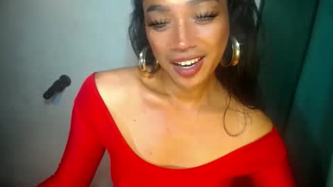 erika_madrigal online show from 23, 12, 2025