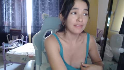 Snapshot of erina_1 chatting on 14, 10, 2025 erina_1 online show from 14, 10, 2025
