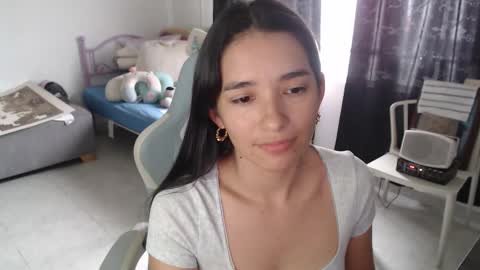 erina_1 online show from 3, 2, 2026