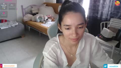 erina_1 online show from 18, 4, 2026