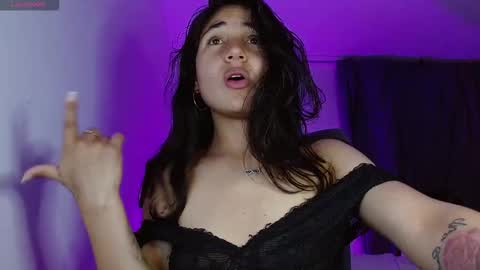 Snapshot of erinshaik chatting on 20, 9, 2025 erin online show from 20, 9, 2025