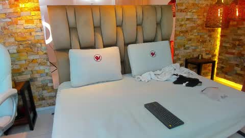 Snapshot of eris_novikov chatting on 16, 10, 2025 ERIS online show from 16, 10, 2025