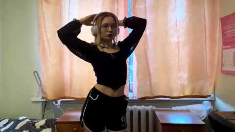 Amelie online show from 9, 2, 2026