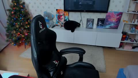 Max online show from 6, 1, 2025
