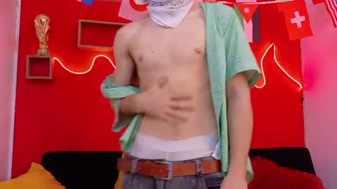 Snapshot of eros_steel chatting on 20, 6, 2026 Eros online show from 20, 6, 2026