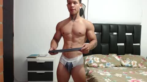 Snapshot of erosscott chatting on 28, 2, 2025 Eros online show from 28, 2, 2025