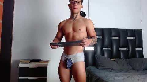 Snapshot of erosscott chatting on 7, 1, 2026 Eros online show from 7, 1, 2026