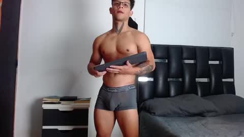 Snapshot of erosscott chatting on 9, 1, 2026 Eros online show from 9, 1, 2026