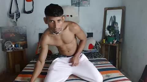 Snapshot of erotic_city_boyz69 chatting on 23, 1, 2025 WILL online show from 23, 1, 2025