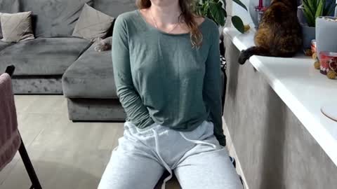 Snapshot of erotic_vibe chatting on 13, 12, 2024 Melissa online show from 13, 12, 2024