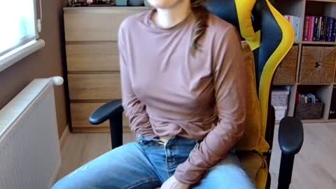Snapshot of erotic_vibe chatting on 23, 12, 2024 Melissa online show from 23, 12, 2024