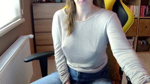 Snapshot of erotic_vibe chatting on 23, 12, 2024 Melissa online show from 23, 12, 2024