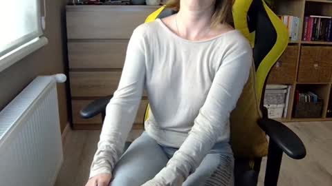 Snapshot of erotic_vibe chatting on 1, 2, 2025 Melissa online show from 1, 2, 2025