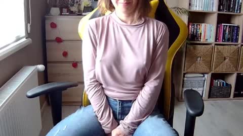 Snapshot of erotic_vibe chatting on 15, 2, 2025 Melissa online show from 15, 2, 2025