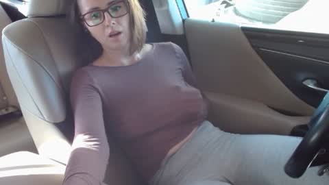Snapshot of erotic_vibe chatting on 9, 3, 2025 Melissa online show from 9, 3, 2025