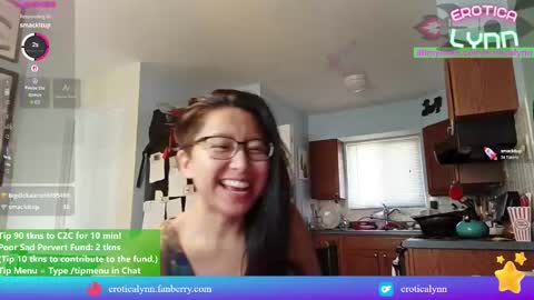 Snapshot of eroticalynn chatting on 18, 9, 2025 Lynn online show from 18, 9, 2025