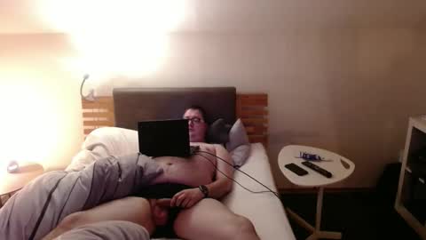 Snapshot of ersuchtspass1987 chatting on 28, 12, 2024 ersuchtspass1987 online show from 28, 12, 2024