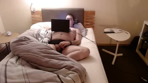 Snapshot of ersuchtspass1987 chatting on 31, 12, 2024 ersuchtspass1987 online show from 31, 12, 2024