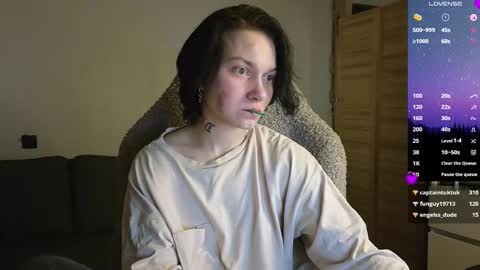 Snapshot of esajukyy chatting on 4, 3, 2026 esajukyy online show from 4, 3, 2026