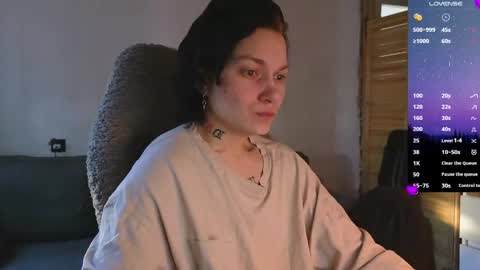 Snapshot of esajukyy chatting on 8, 4, 2026 esajukyy online show from 8, 4, 2026