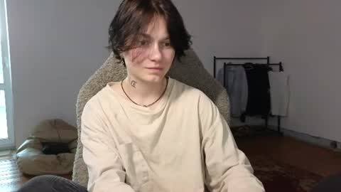 Snapshot of esajukyy chatting on 9, 7, 2026 esajukyy online show from 9, 7, 2026
