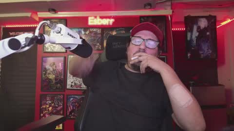 Snapshot of esber chatting on 28, 9, 2025 Esber online show from 28, 9, 2025
