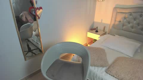 Snapshot of escarleth__ chatting on 11, 9, 2025 Escarlet online show from 11, 9, 2025