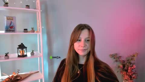 Snapshot of esme_moore_ chatting on 4, 10, 2025 esme_moore_ online show from 4, 10, 2025