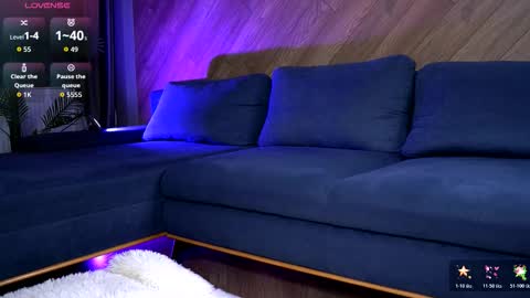 Snapshot of esmeainsley chatting on 20, 12, 2025 Raluca online show from 20, 12, 2025