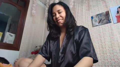 Snapshot of esmerald_1111 chatting on 8, 1, 2026 Esmeralda online show from 8, 1, 2026