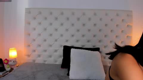 esmeralda  online show from 8, 2, 2025