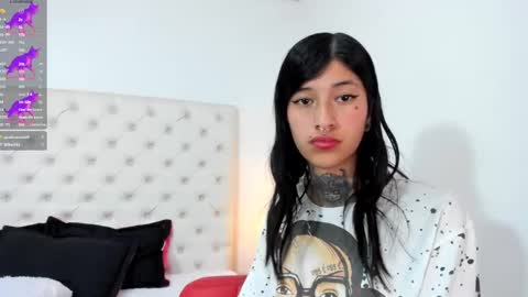 esmeralda  online show from 9, 3, 2025