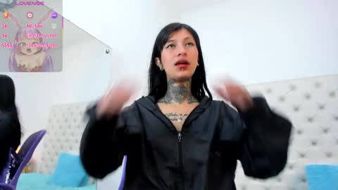 esmeralda  online show from 11, 5, 2026