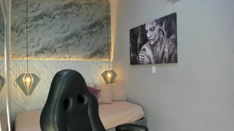 Snapshot of esmeralda__18 chatting on 27, 4, 2026 Esmeralda online show from 27, 4, 2026