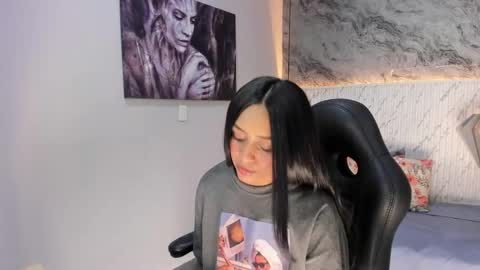 Snapshot of esmeralda__18 chatting on 2, 5, 2026 Esmeralda online show from 2, 5, 2026