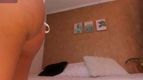 Esmeralda G online show from 23, 2, 2025