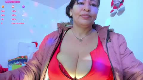Snapshot of esmeralda_milf1 chatting on 19, 12, 2024 esme online show from 19, 12, 2024