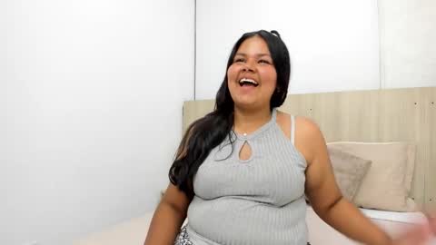 Snapshot of esmeralda_salazar chatting on 26, 11, 2025 Esmeralda online show from 26, 11, 2025